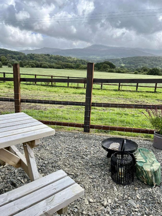 Cwtch Cader Shepherds Hut Hotel Llanelltyd Eksteriør billede