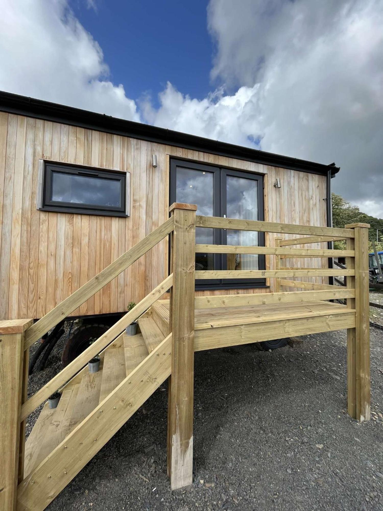 Cwtch Cader Shepherds Hut Hotel Llanelltyd Eksteriør billede